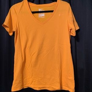 NIKE DRI FIT V TEE